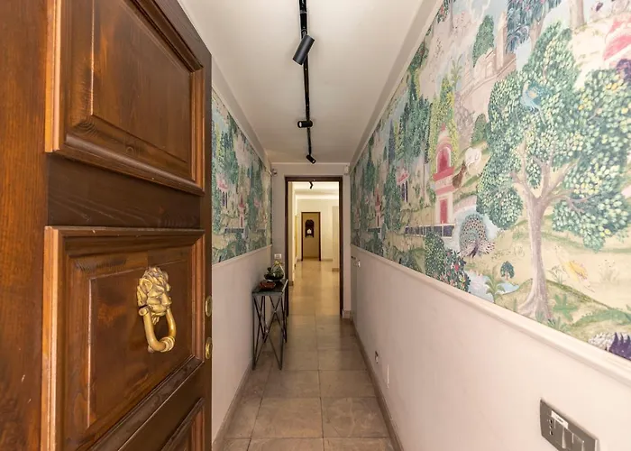 Apartment Romac Fontanella Borghese Palace *