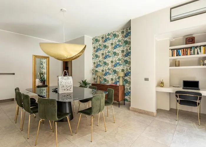 Romac Fontanella Borghese Palace Apartment *